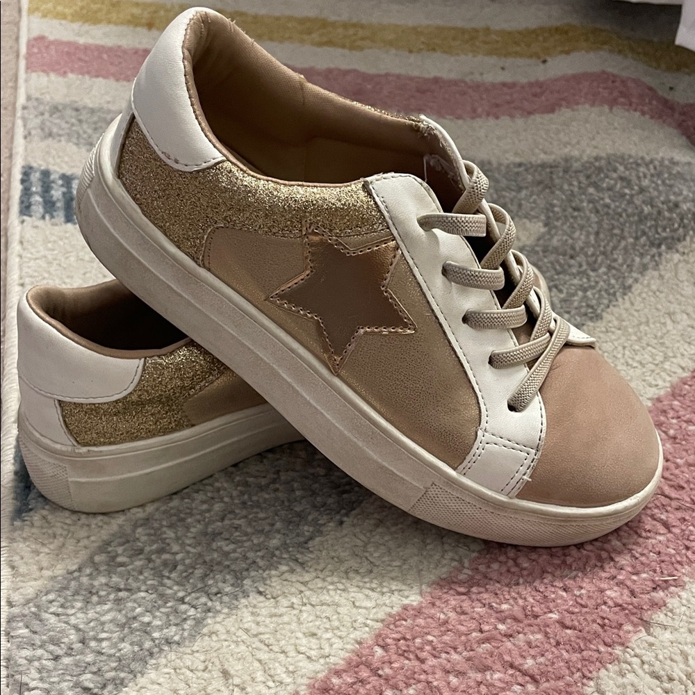 MIA Kids' Sneakers in Tan and White with Star Design